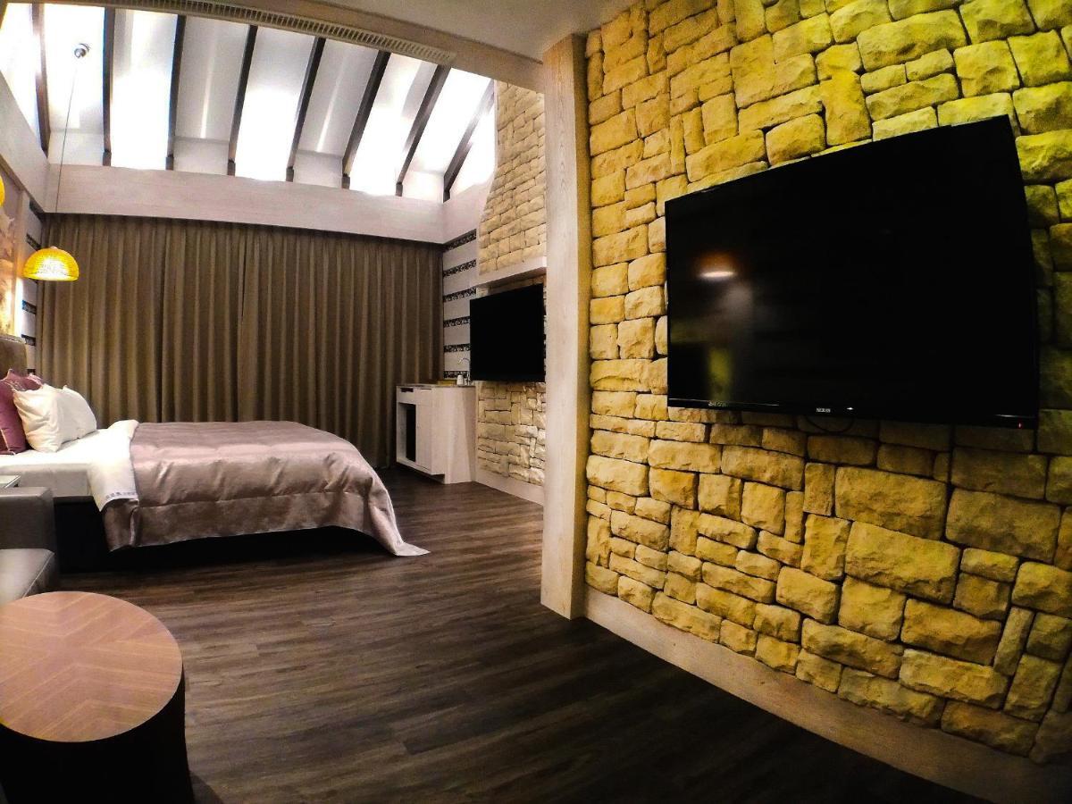 Song Xia Motel Taichung Exterior foto