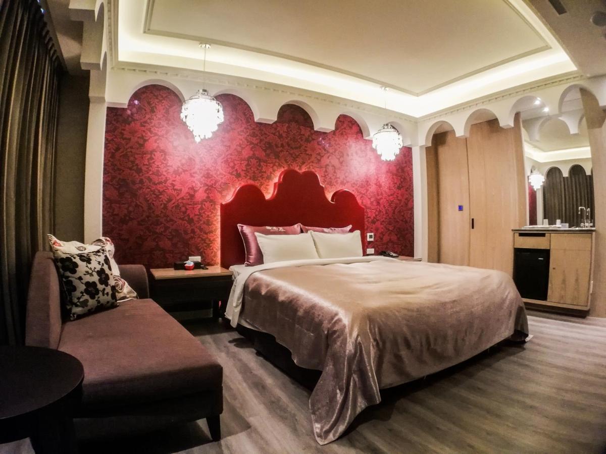Song Xia Motel Taichung Exterior foto